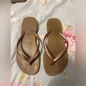 Havianas Bronze Flip Flop Summer Beach Sandal Womens 7/8 🩴